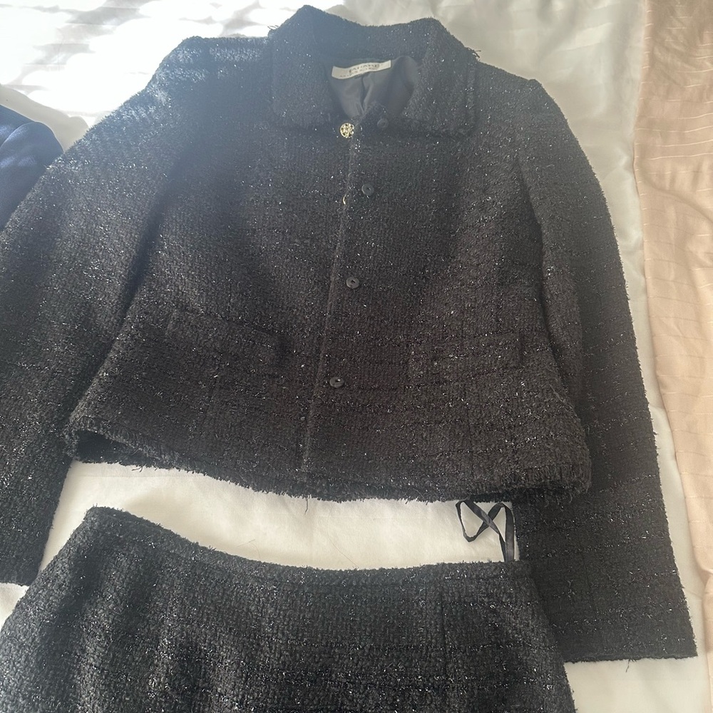 Tahari Black Textured Jacket